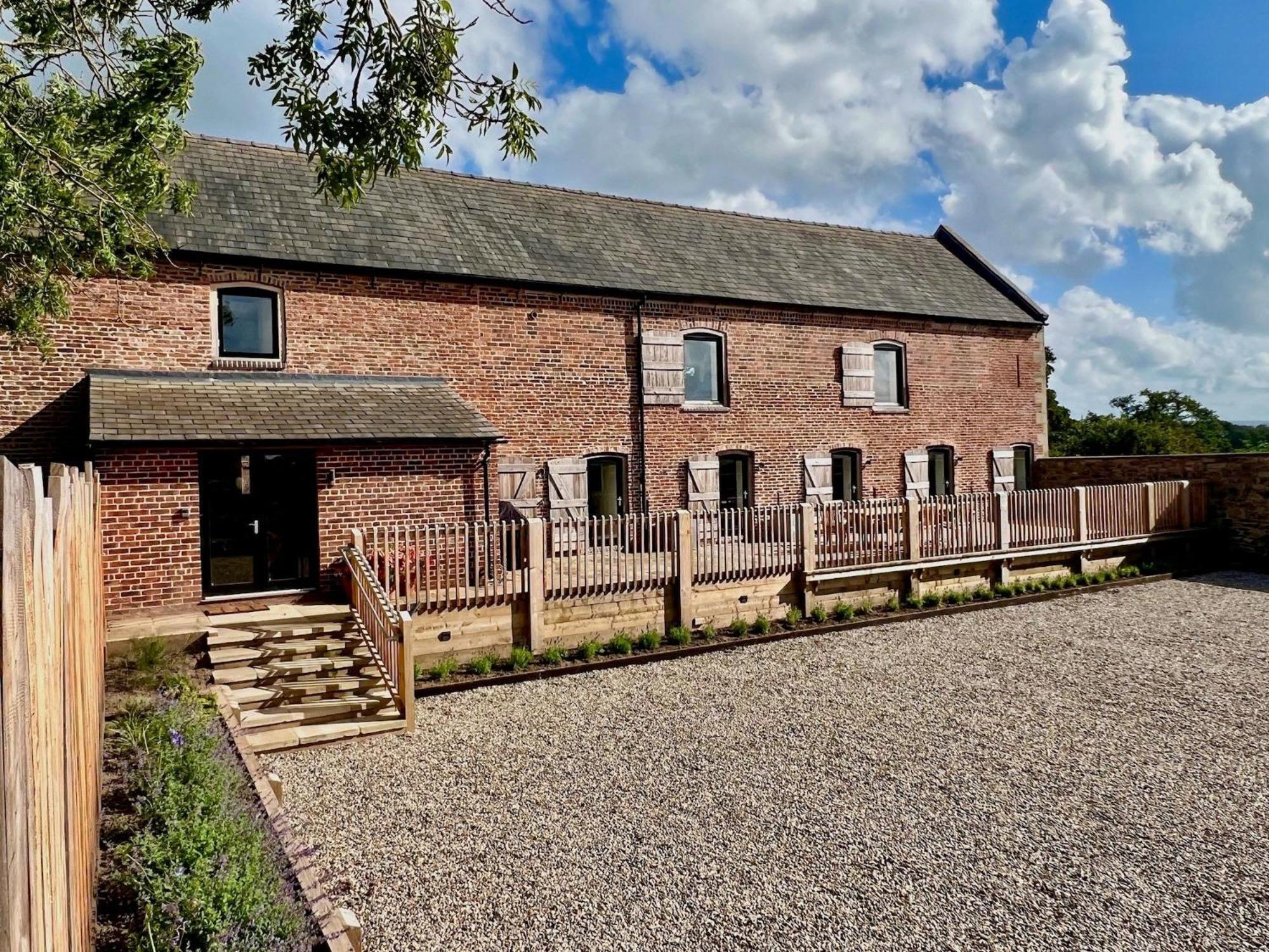 The Barn At Plas Ashpool Sleeps 8 Llandyrnog ภายนอก รูปภาพ