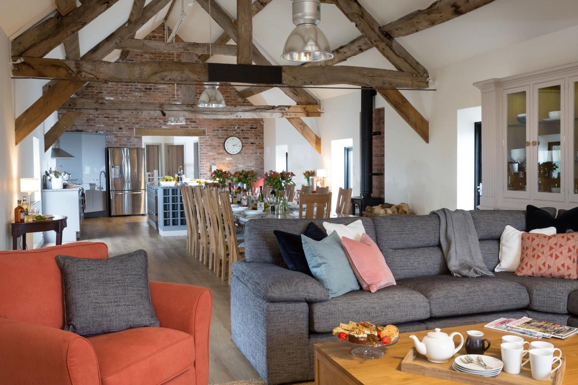 The Barn At Plas Ashpool Sleeps 8 Llandyrnog ภายนอก รูปภาพ